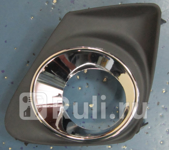 Накладка противотуманной фары левая для Toyota Corolla 150 рестайлинг 2010-2013 Forward TYCRL10-194-L 420₽