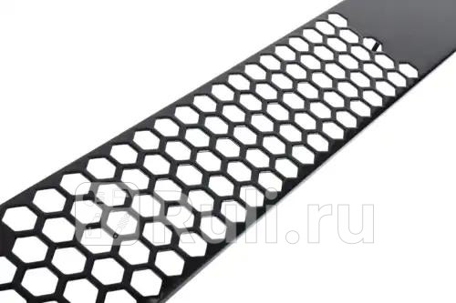 Сетка передней решетки центральная scania r114124144 STELLOX 87-21519-SX 3130₽