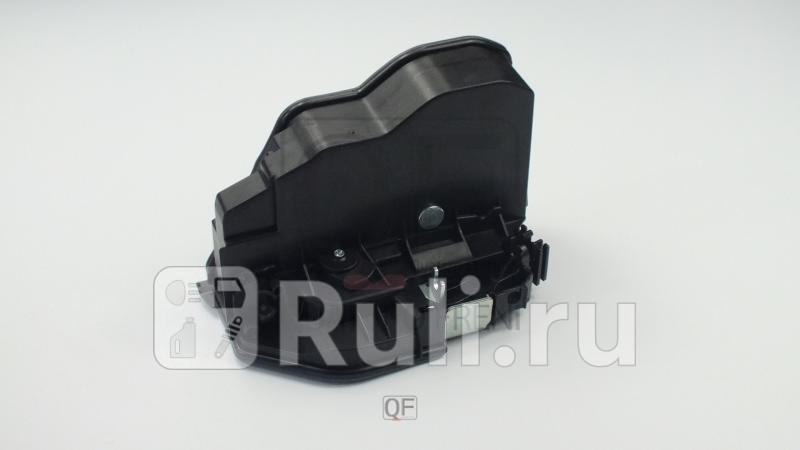 Замок двери передней r Quattro Freni QF10J00019 6700₽