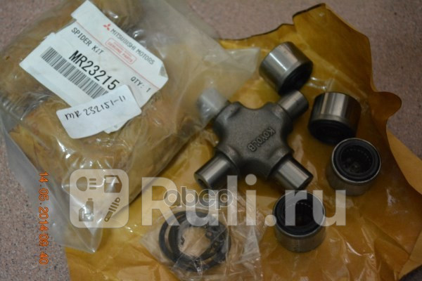 Крестовина карданной передачи mitsubishi delicaspace gear l200 pajeromontero MITSUBISHI MR232151 3720₽