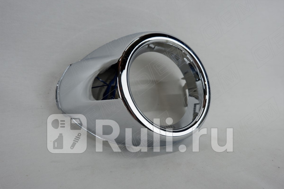 Накладка противотуманной фары правая для Ford Focus 3 2011-2015 OEM OEM1312R 370₽