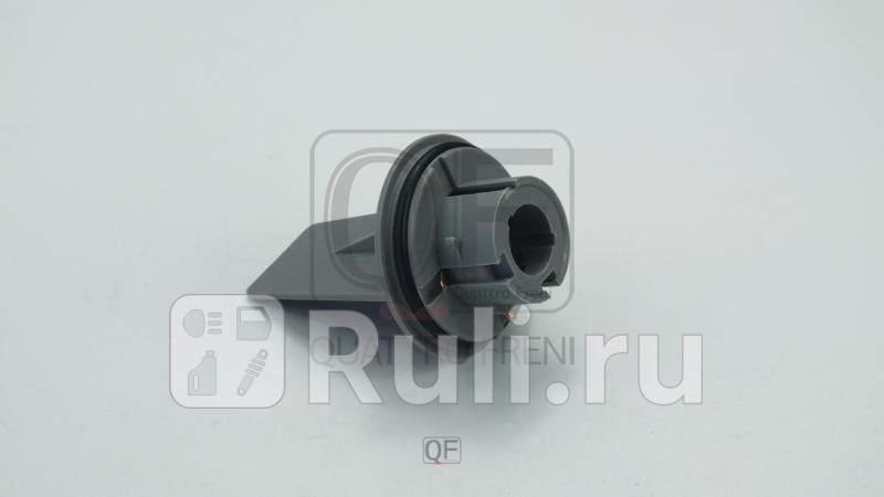 Патрон лампочки поворотника Quattro Freni QF71M00013 1010₽